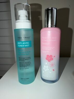 BUNDLE ‼️ Farmstay Cherry Blossom Emulsion + Precision Beauty Retinol Toner Mist